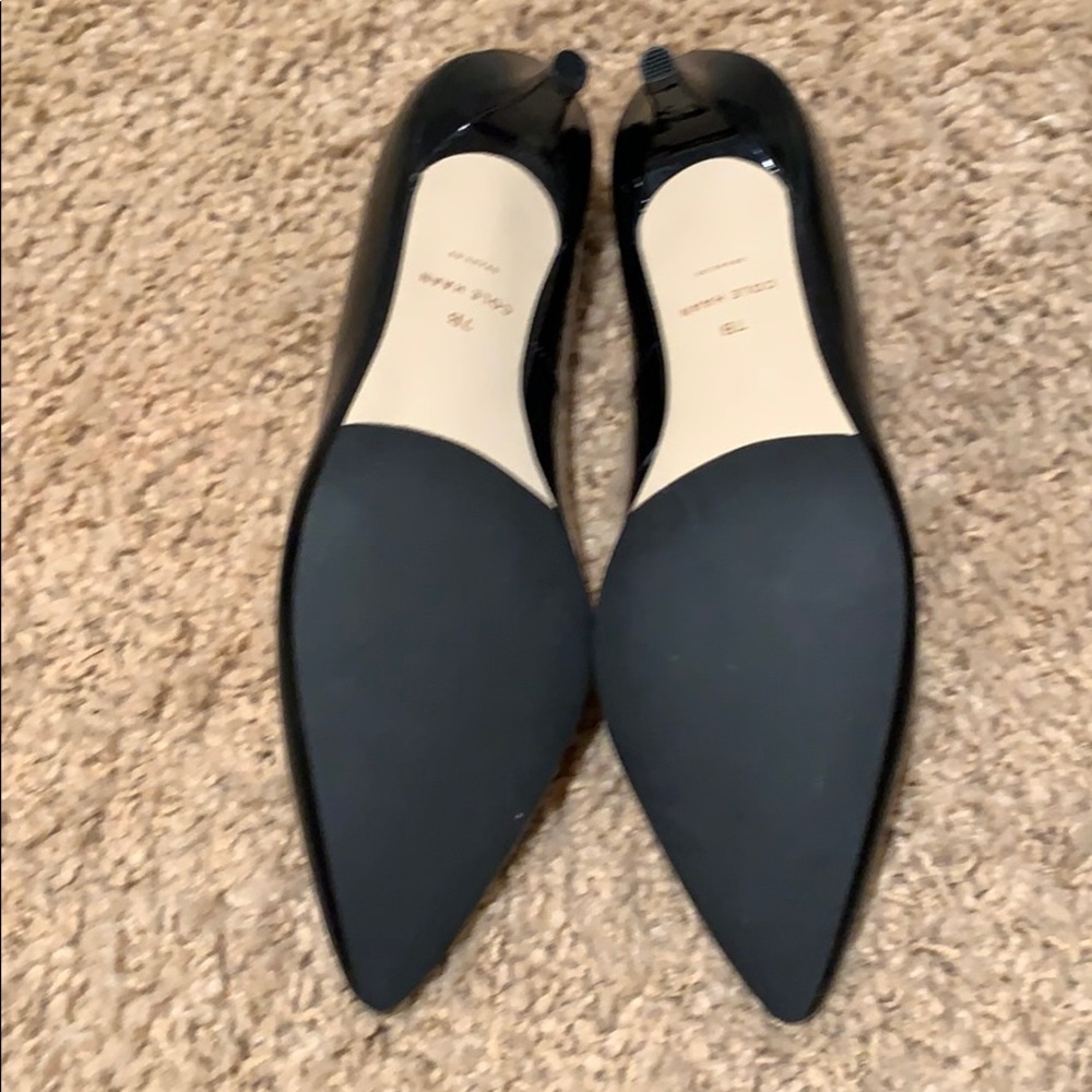Black Pumps - Picture 3 of 5